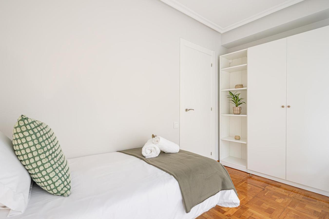 Apartamento Tres Mares Gijón Eksteriør billede