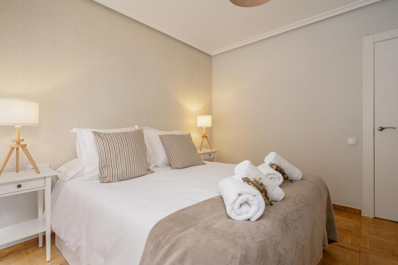 Apartamento Tres Mares Gijón Eksteriør billede