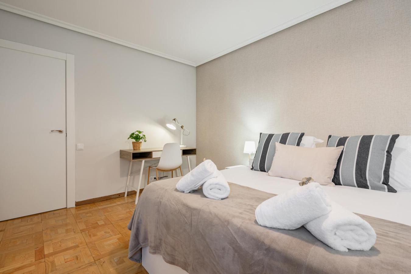 Apartamento Tres Mares Gijón Eksteriør billede